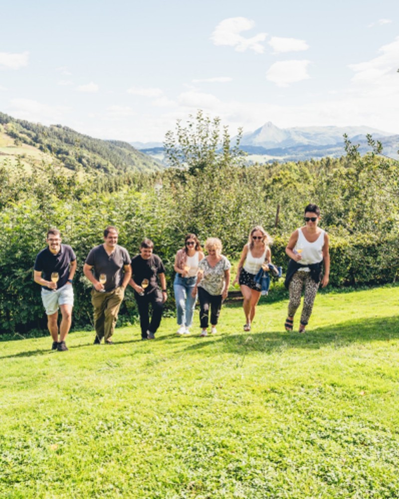 BISITA ETA BAZKARIA OIHARTE SAGARDOTEGIAN