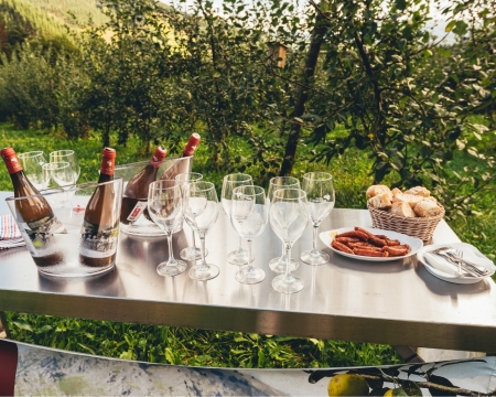 VISITA Y COMIDA EN LA SIDRERÍA OIHARTE